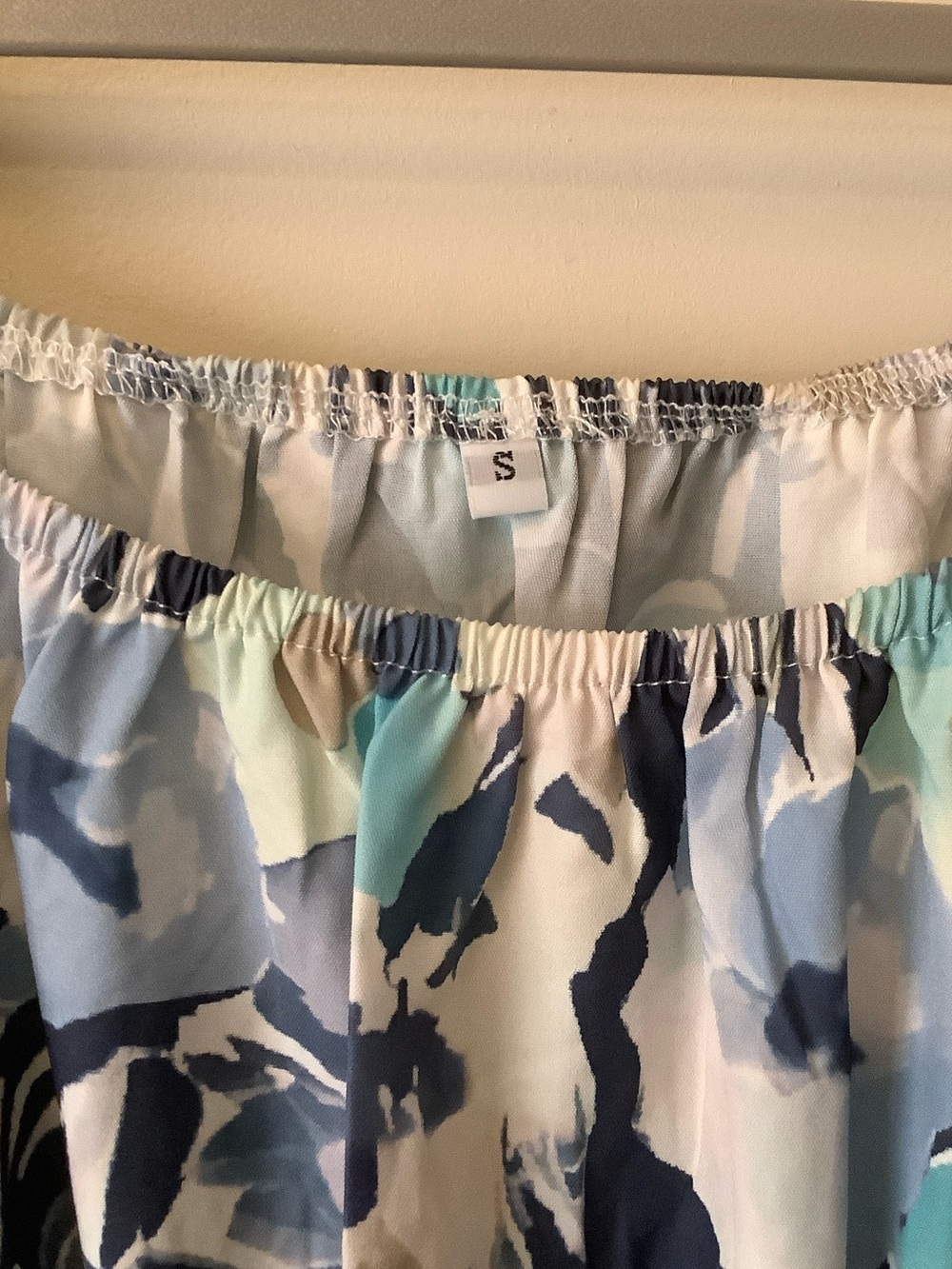 Floral Blue Puff-Sleeve Maxi Dress - Picture 5 of 9